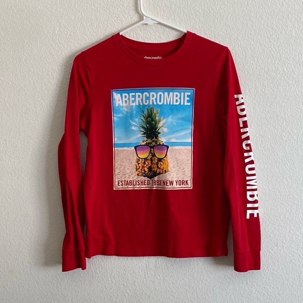 ABERCROMBIE KIDS Red T Shirt Size 13/14 in good condition.
